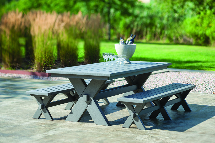 MAD outdoor furniture – recycled plastic