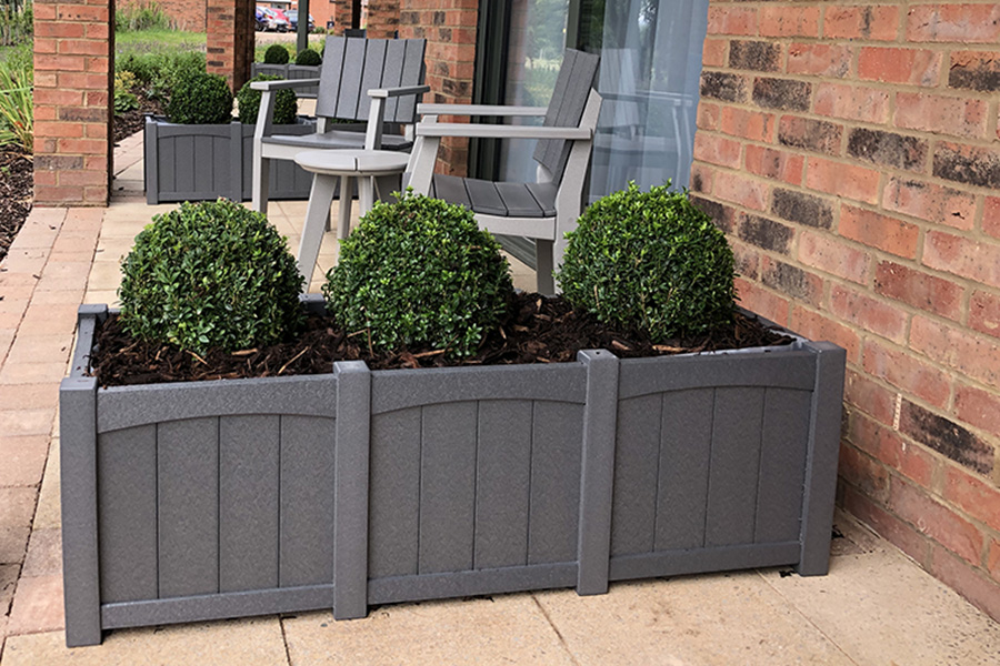 Cambridge outdoor furniture – zero maintenance